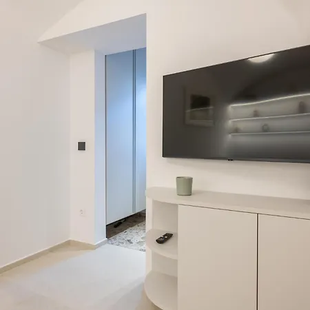 Trubarjeva Apartment *